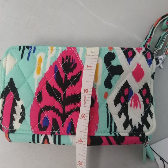 VERA BRADLEY | All-in-one Crossbody Purse - Picture 10 of 10